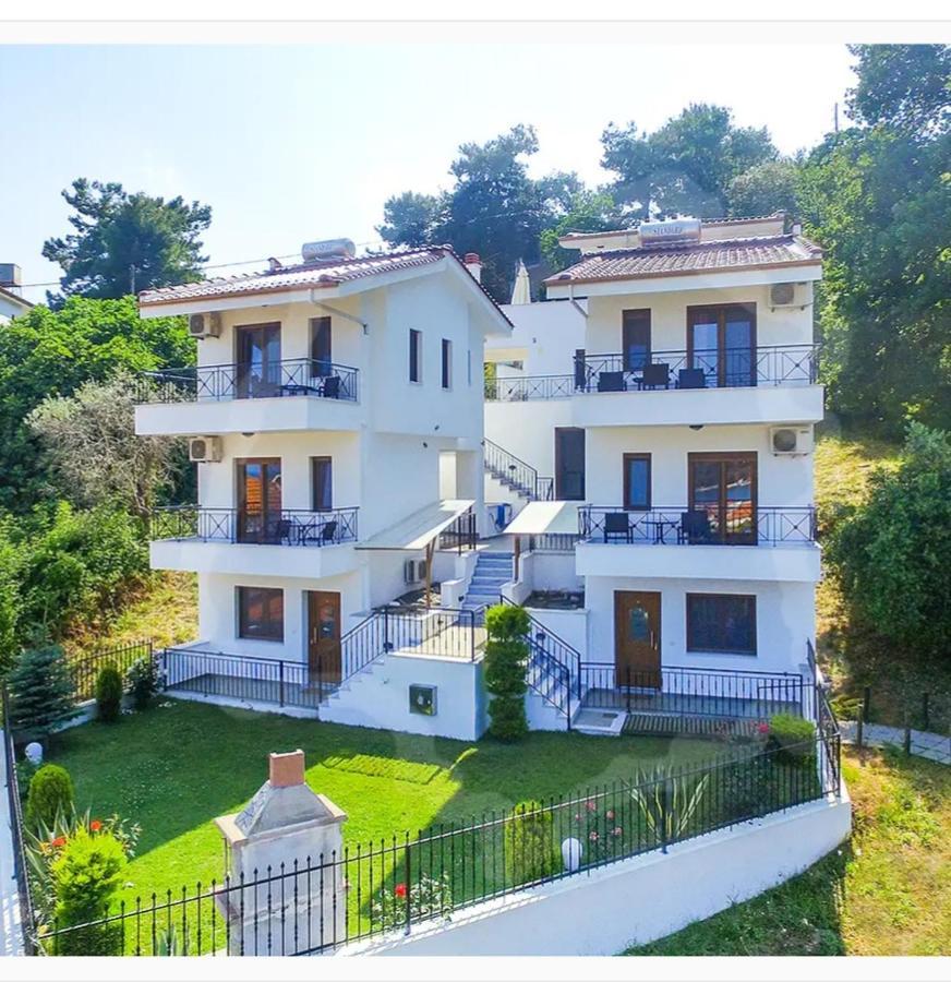 Loretta Maisonettes And Studios Chrysi Ammoudia Exterior foto